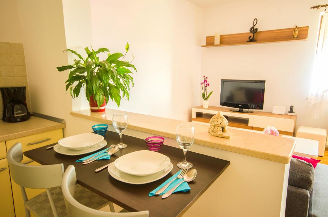 Apartment Ivis Vinkuran Extérieur photo